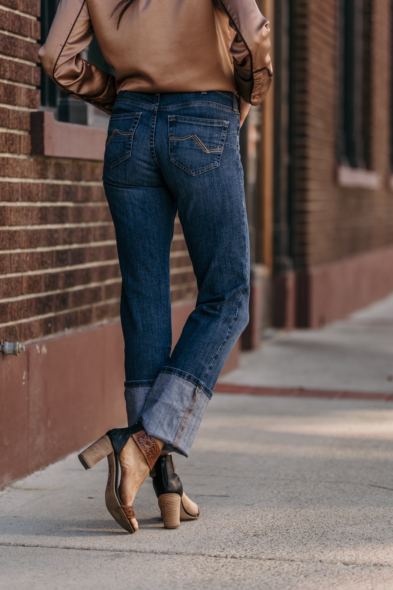 The Toronto Straight Leg Jean by Ariat