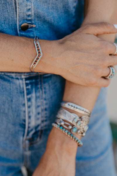 The Venus V Cuff - Coral