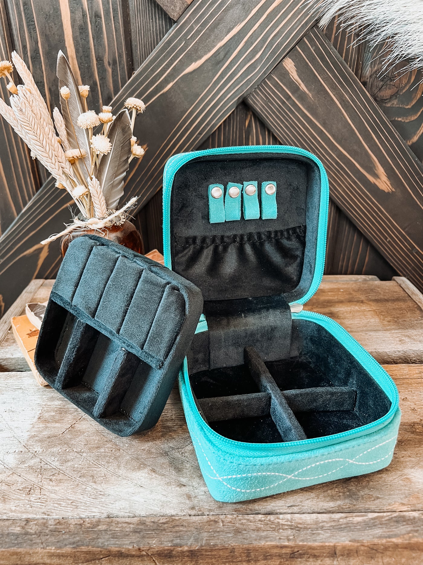 Boot Stitch Travel Case - Square Turquoise