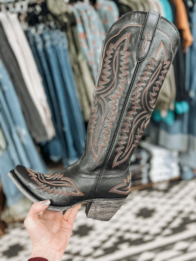 The Casanova Boot by Ariat - Brooklyn Black